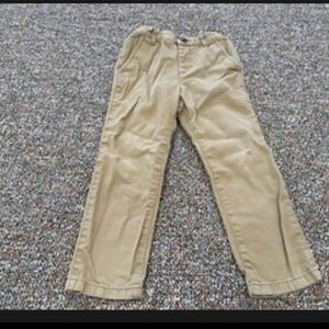 3$/20! The Children's Place Boys size 5 Khaki Tan Casual Pants kids pants 5 5t